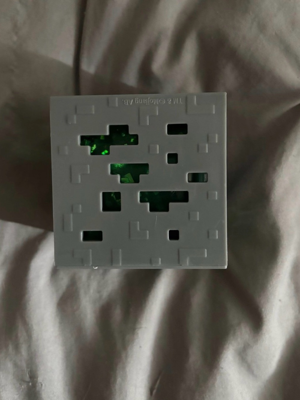 Green Minecraft squishy cube - Picture 2 of 3